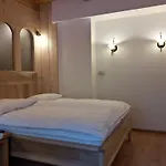 Apartamenty W Dolinie Koscieliskiej Bed and Breakfast 4*