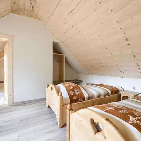W Dolinie Koscieliskiej 4*