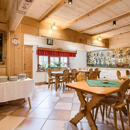 W Dolinie Koscieliskiej 4*