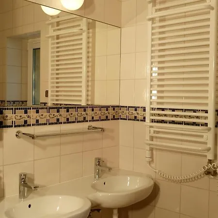 W Dolinie Koscieliskiej 4*