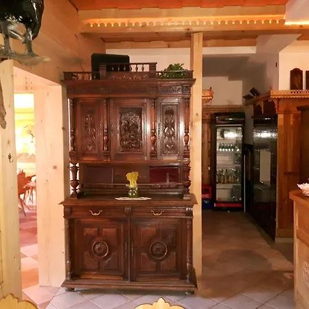 Bed & Breakfast W Dolinie Koscieliskiej 3*